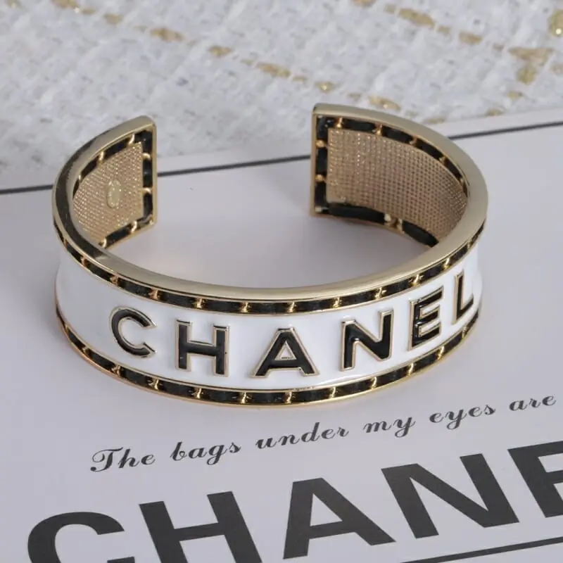 chanel bracelets s_121ab51